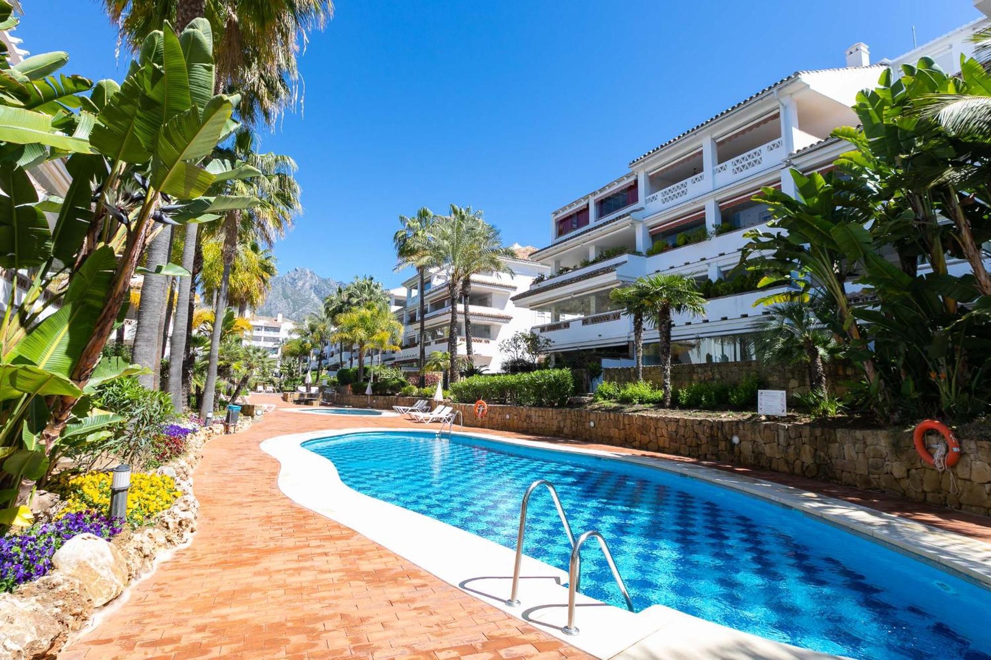 Vacation Marbella I Las Canas Beachfront Haven, Sea View, Jacuzzi, Golden Mile, Duplex Penthouse, 24-7 Security Διαμέρισμα Εξωτερικό φωτογραφία
